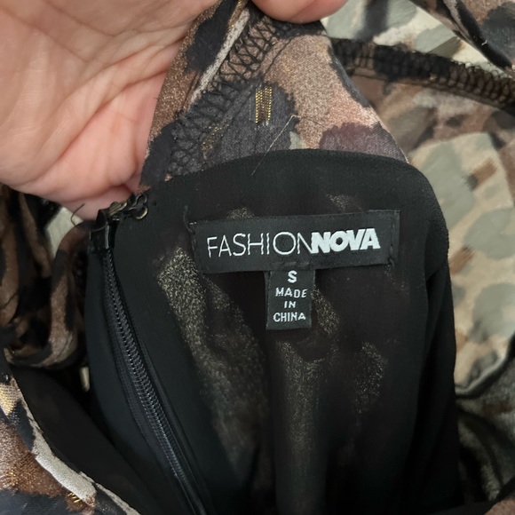 Clothes - Picture 2 of 3